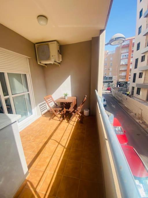 Apartamento De Dos Dormitorios En Almeria. Luaran gambar